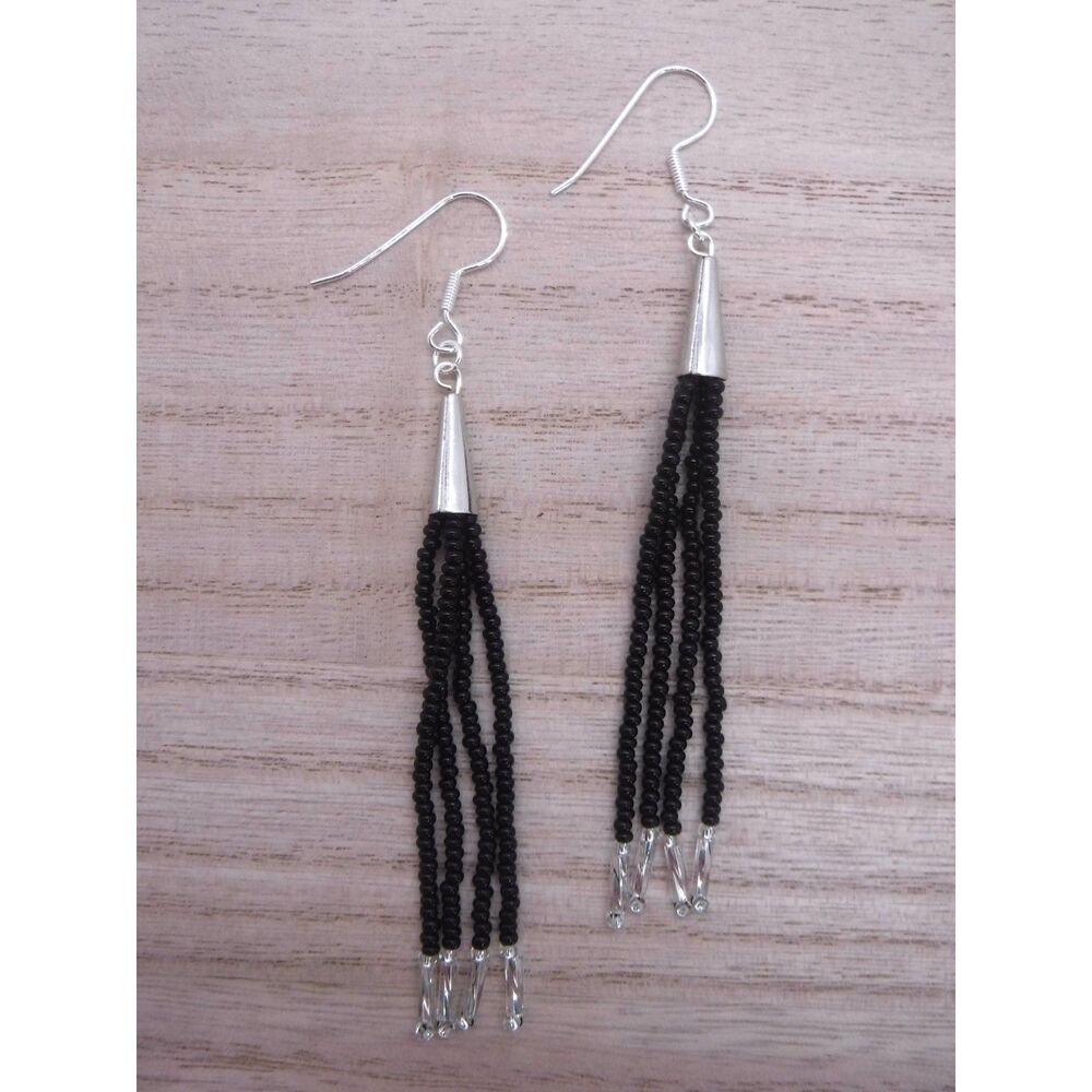 Earrings Beaded Black & Silver